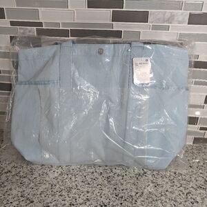 Lululemon Daily Multi-Pocket Tote Bag 20L (foam cloud blue)